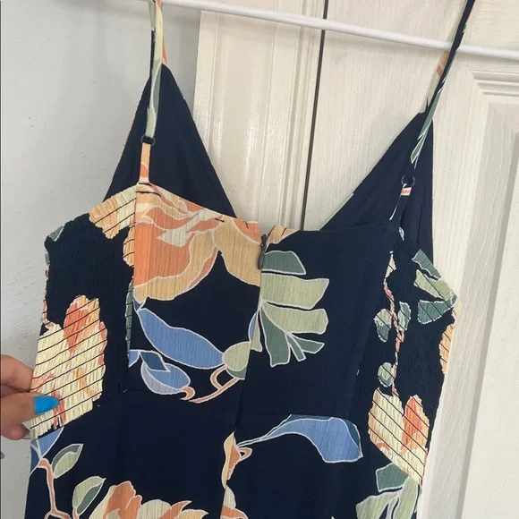 Elegant Floral Navy Maxi Dress - Picture 6 of 7